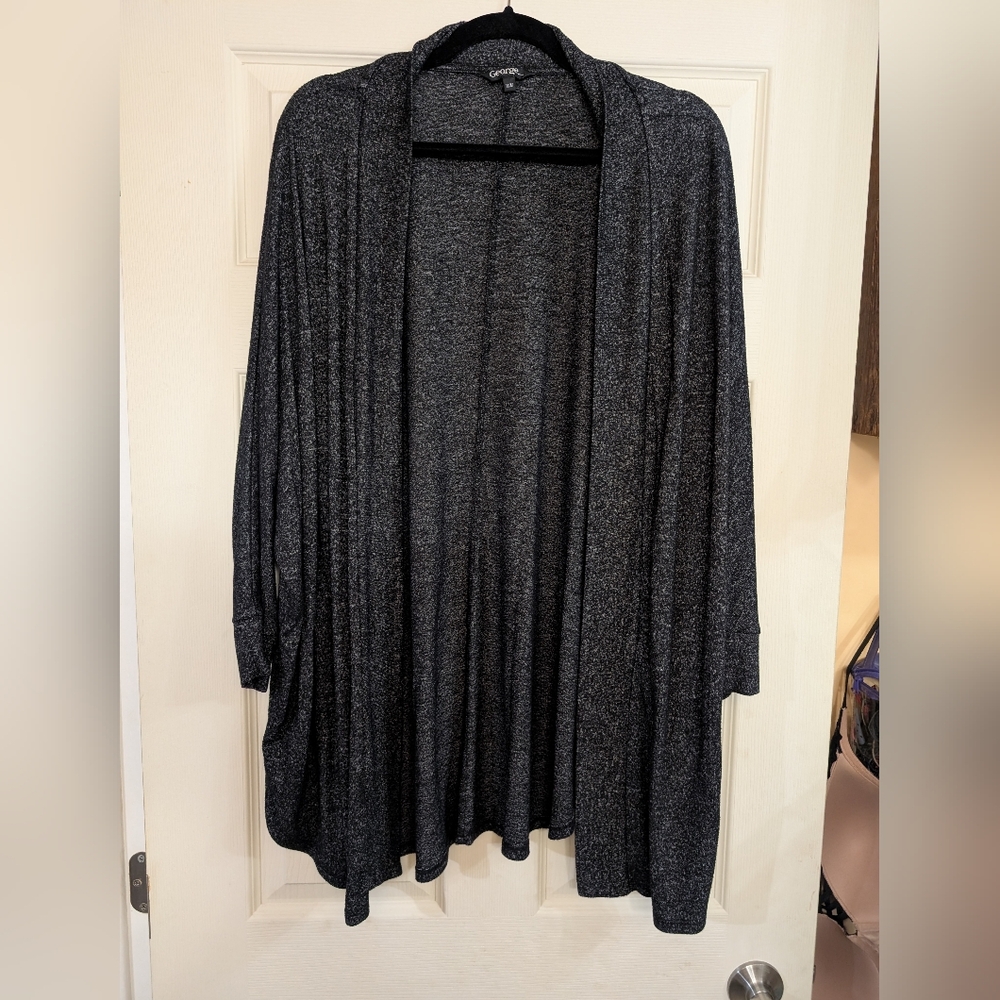 Black Cardigan M (T38)
